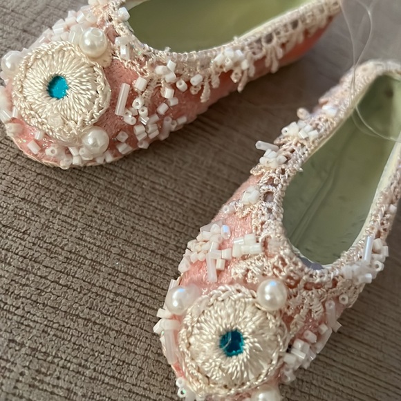 Christmas Ornament Shoe Ballerina 🩰 Flats Pink with Pearls - Picture 2 of 7